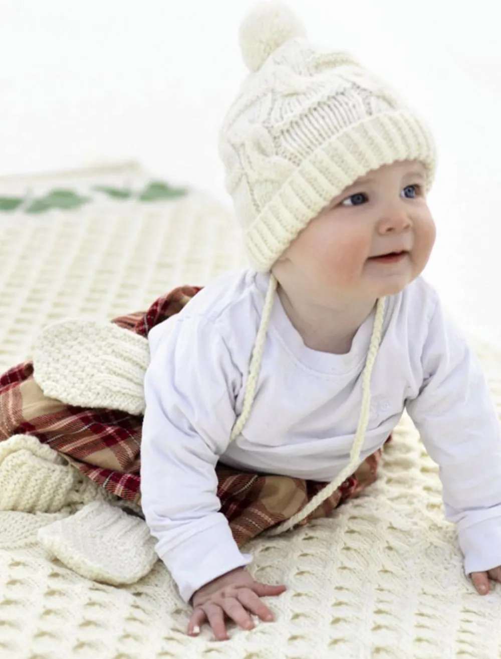 Glenaran Baby Blankets & Throws|Knitted Wool Throws^Merino Shamrock Baby Throw